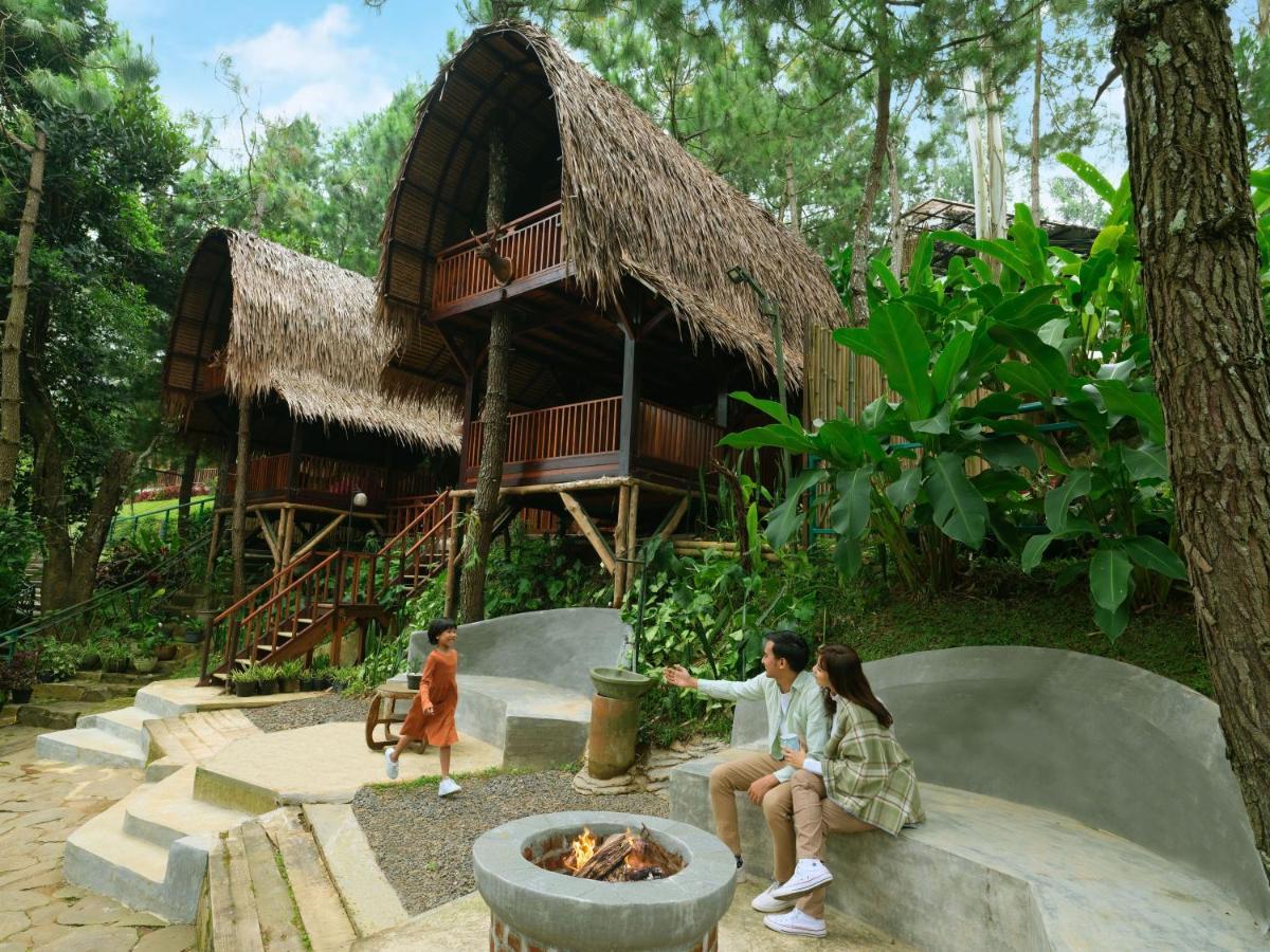 The Lodge Maribaya Cikareumbi Esterno foto