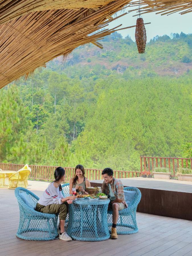 The Lodge Maribaya Cikareumbi Esterno foto