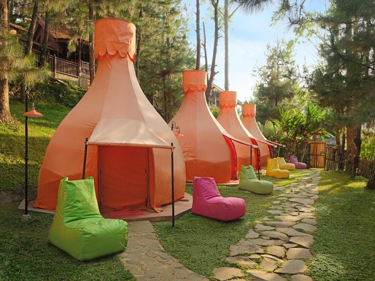 The Lodge Maribaya Cikareumbi Esterno foto