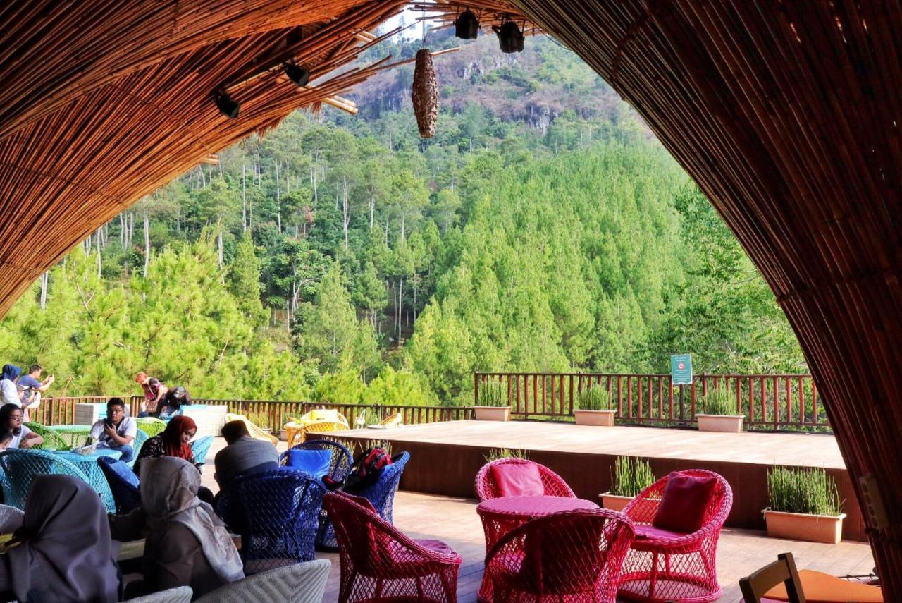 The Lodge Maribaya Cikareumbi Esterno foto