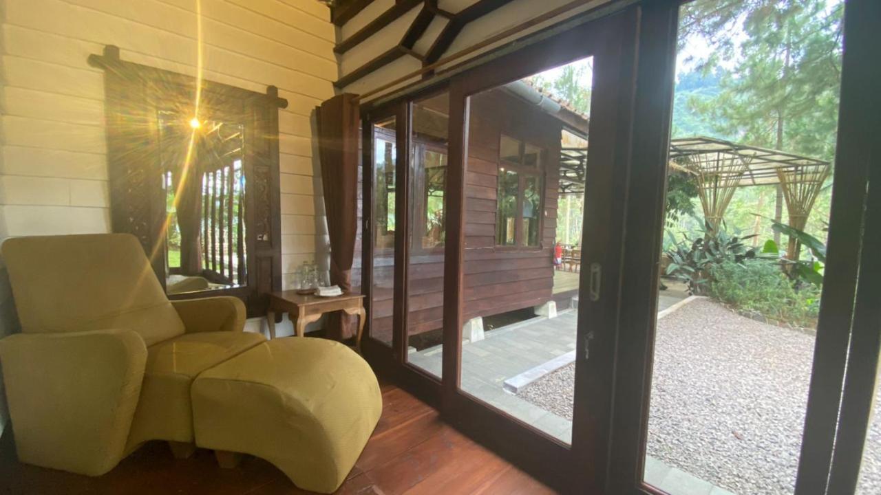 The Lodge Maribaya Cikareumbi Esterno foto