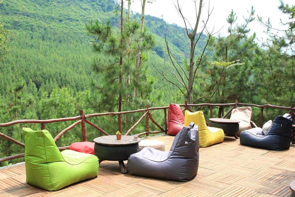 The Lodge Maribaya Cikareumbi Esterno foto